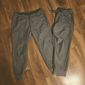 Mandala scrub pants x2 szMedium petite. Graphite grey  guc